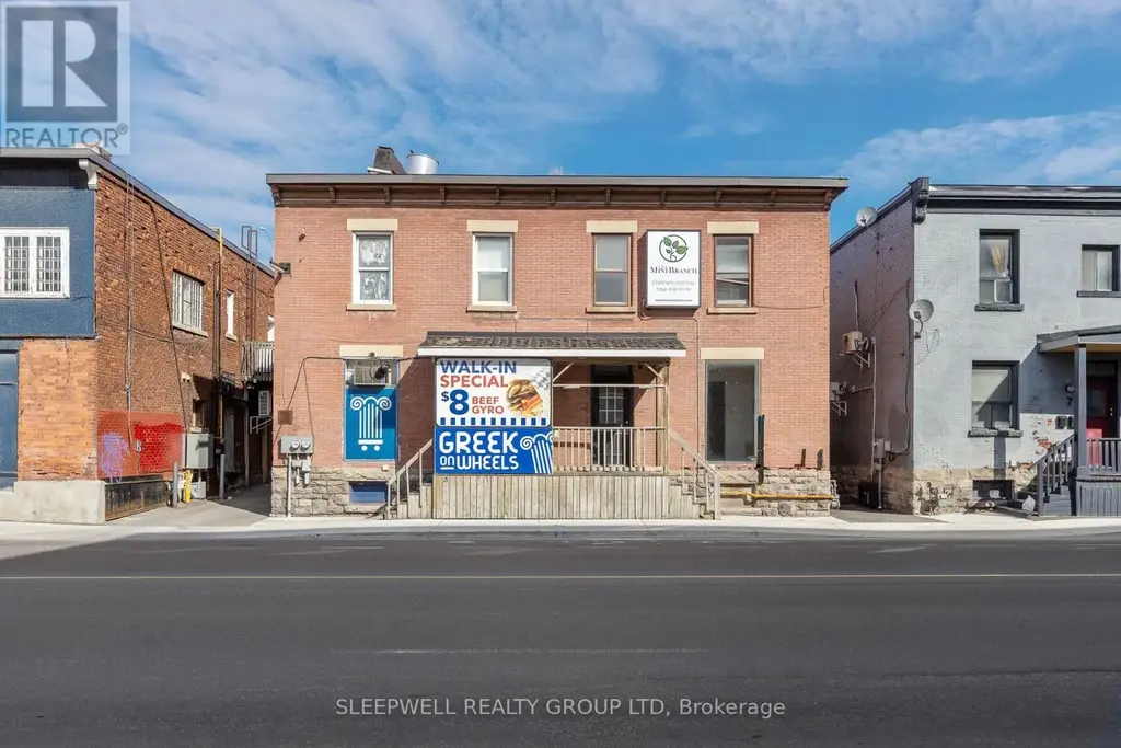 5 Hawthorne Avenue, Ottawa